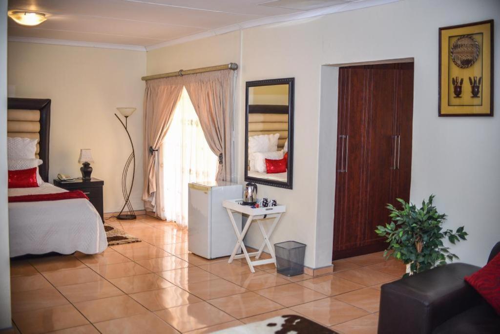 Tshedza Guest Lodge Louis Trichardt Zewnętrze zdjęcie
